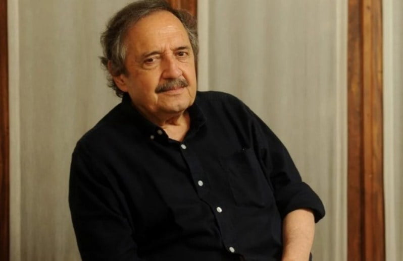 Para Alfonsín, declarar servicio público a las telecomunicaciones «es la decisión correcta»