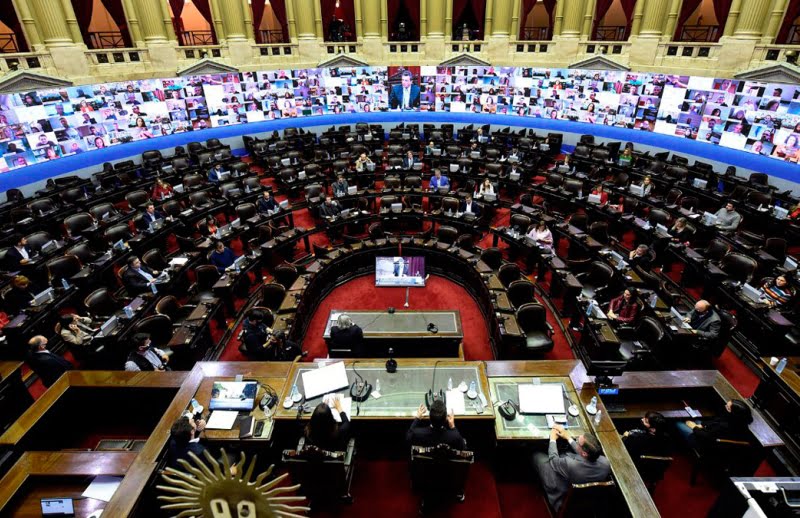 Massa y los jefes de bloques firmaron un acta para extender hasta agosto las sesiones virtuales