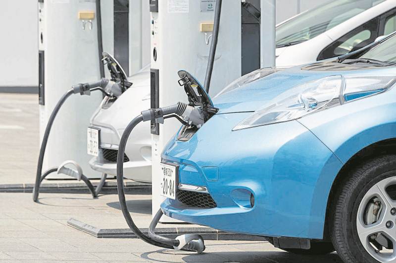 Autos eléctricos: el Gobierno impulsa un proyecto de movilidad sustentable con beneficios impositivos