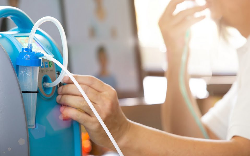 Ordenan la entrega inmediata de un equipo domiciliario de oxigenoterapia