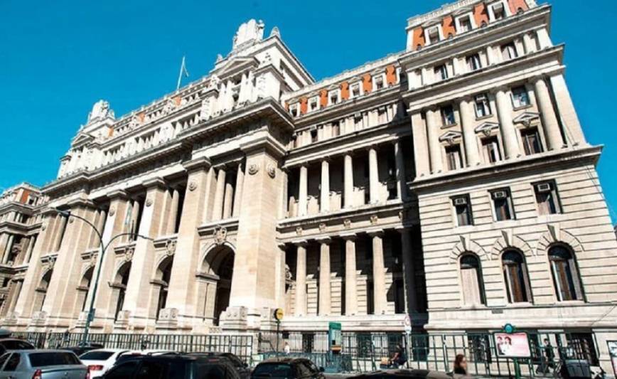 La Corte Suprema sigue atenta la selección de un nuevo integrante y busca bajar el perfil