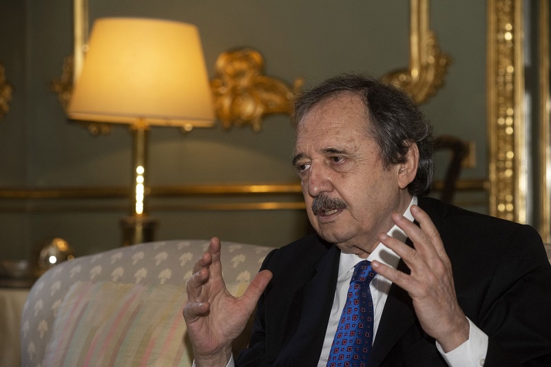 Ricardo Alfonsín consideró agraviante y grosera la forma en que Macri se refirió a Fernández