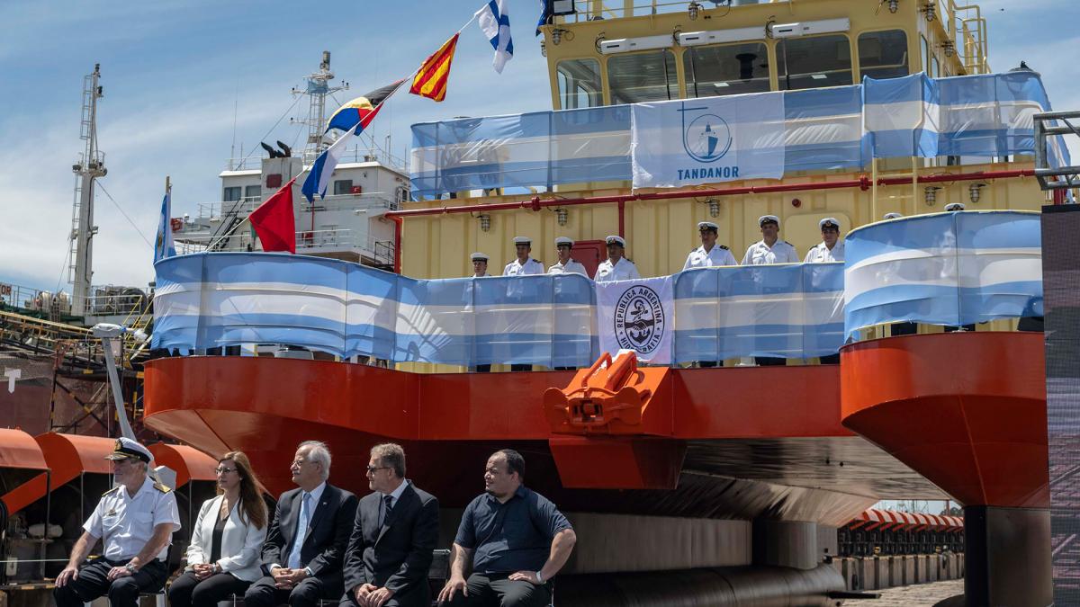 Tandanor celebró sus primeros 143 años con la botadura de un nuevo buque hidrográfico