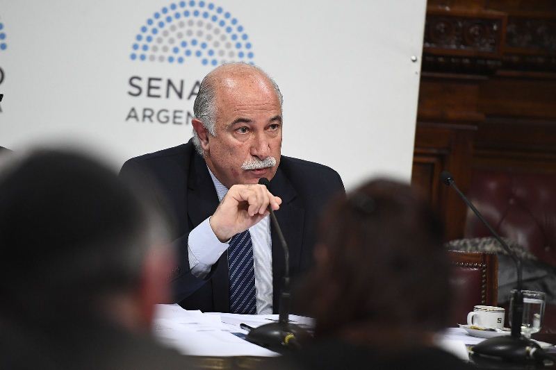 Fiad solicitó informes a Aníbal Fernández