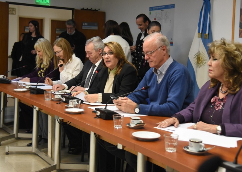 Diputados avanzó en un proyecto para crear la figura del Promotor Comunitario