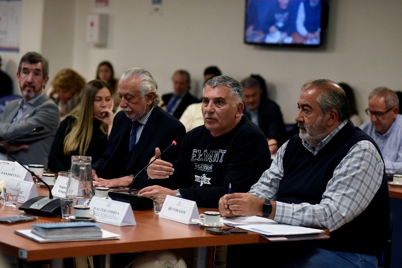 Con respaldo de la CGT, diputados retomó el debate por la Reducción de la Jornada Laboral