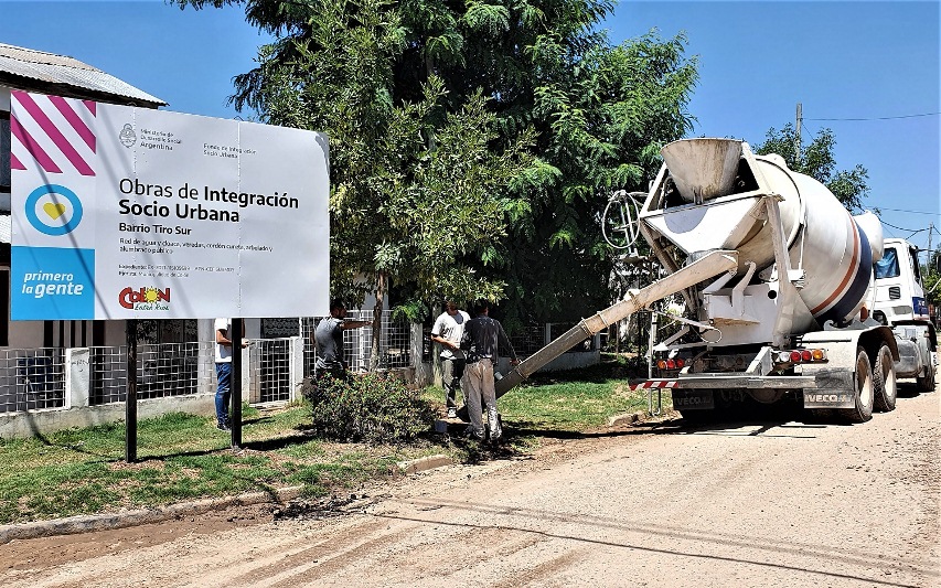 Reducen el financiamiento del Impuesto PAÍS al Fondo de Integración Socio Urbana