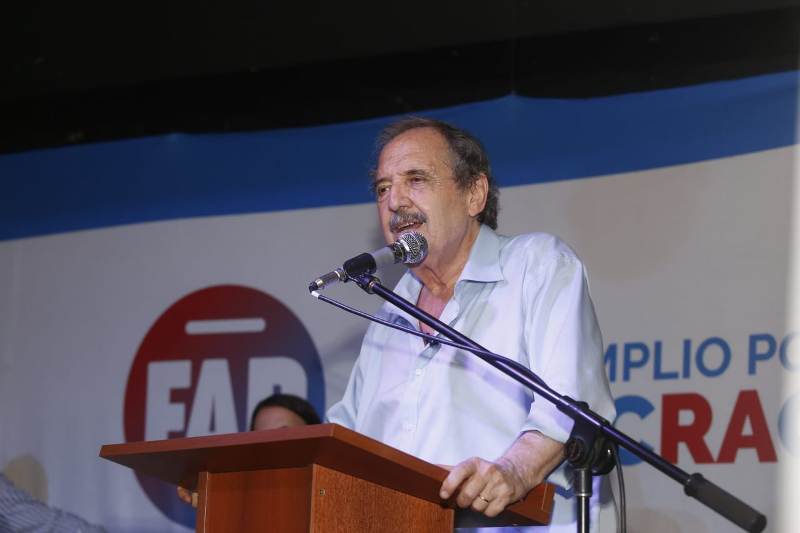 Alfonsín lanzó la candidatura a diputado nacional