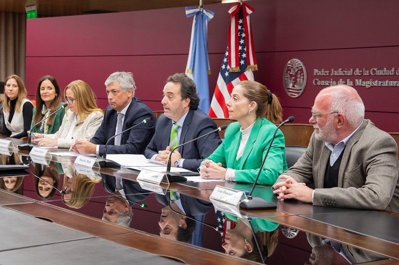 Encuentro de intercambio con magistrados de California Judges Association
