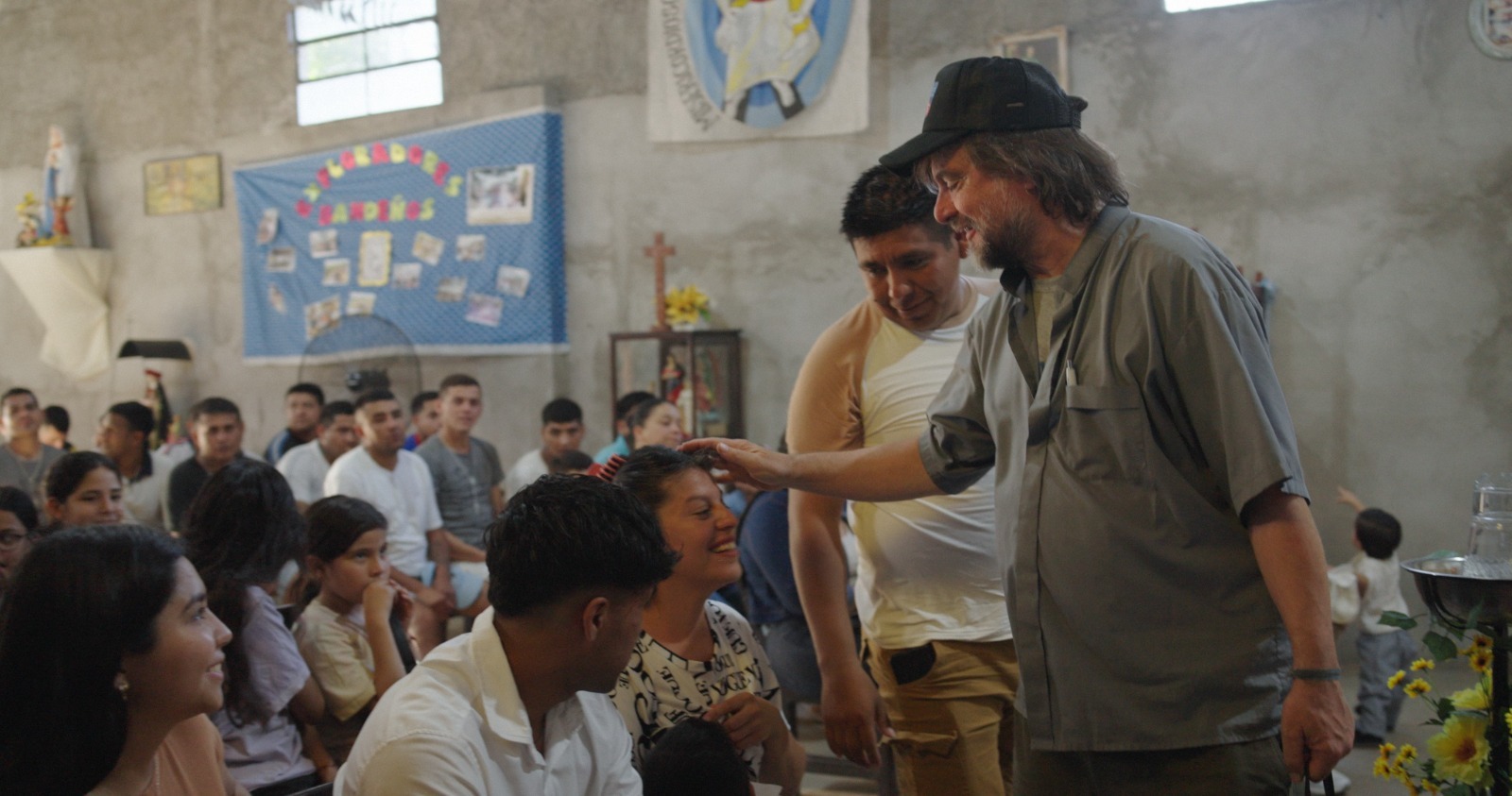 Esteban Cadoche retrata en un documental la huella del Papa Francisco en América Latina                                                        
